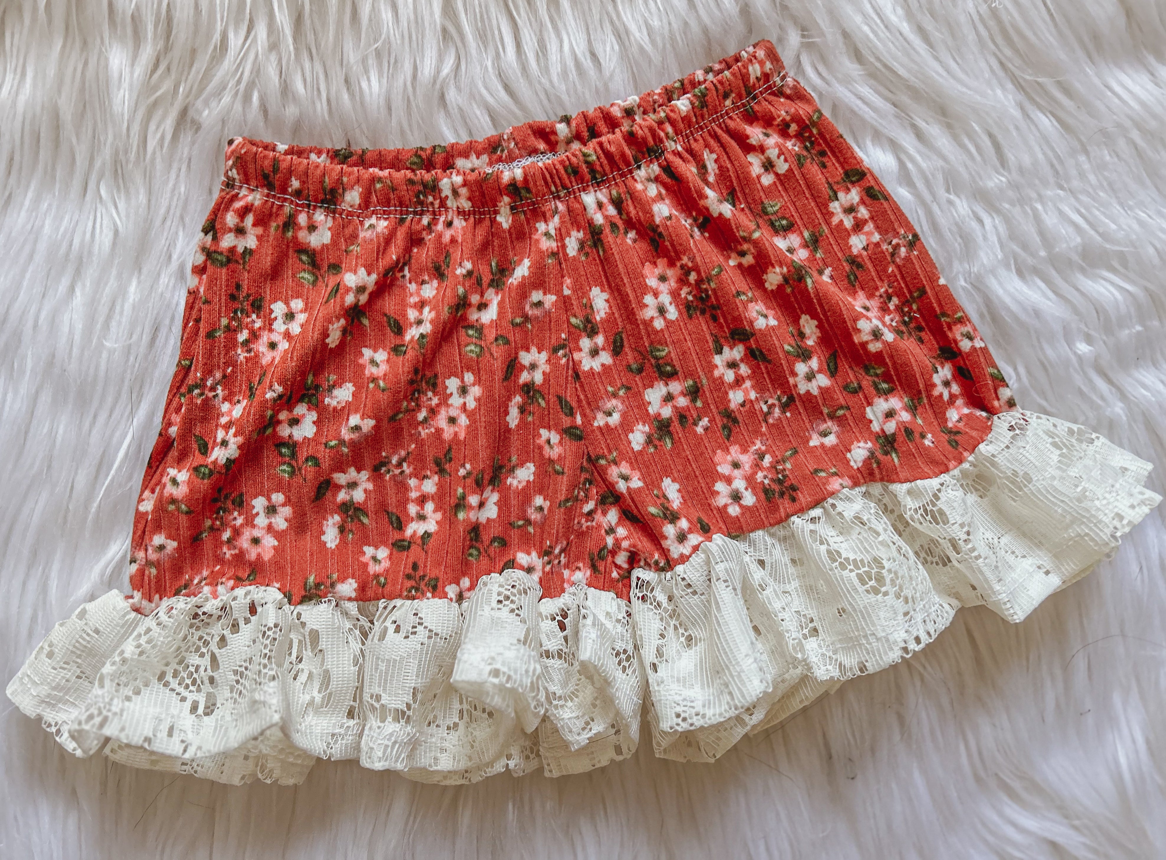 9/12m Lace Ruffle Shorts - Fall Floral